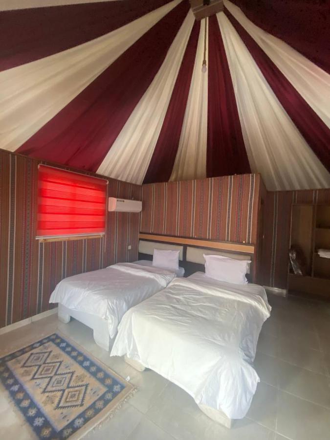 Saraya luxury camp Hotel Wadi Rum Bagian luar foto