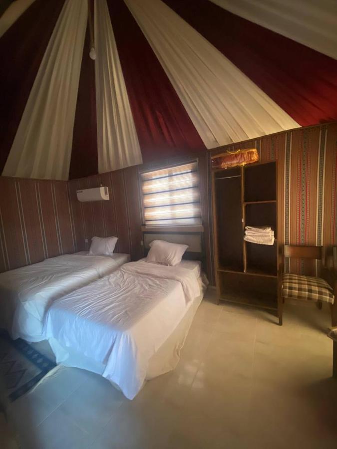 Saraya luxury camp Hotel Wadi Rum Bagian luar foto