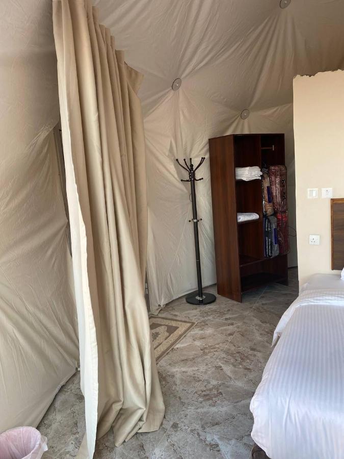 Saraya luxury camp Hotel Wadi Rum Bagian luar foto