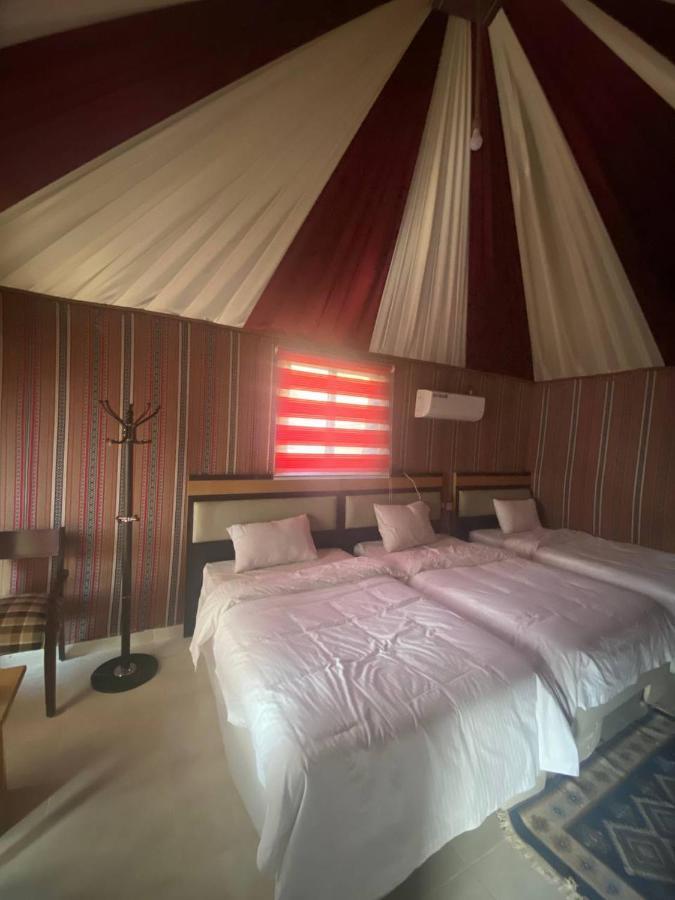 Saraya luxury camp Hotel Wadi Rum Bagian luar foto