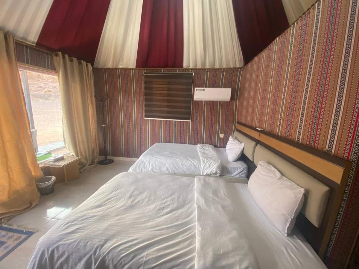 Saraya luxury camp Hotel Wadi Rum Bagian luar foto