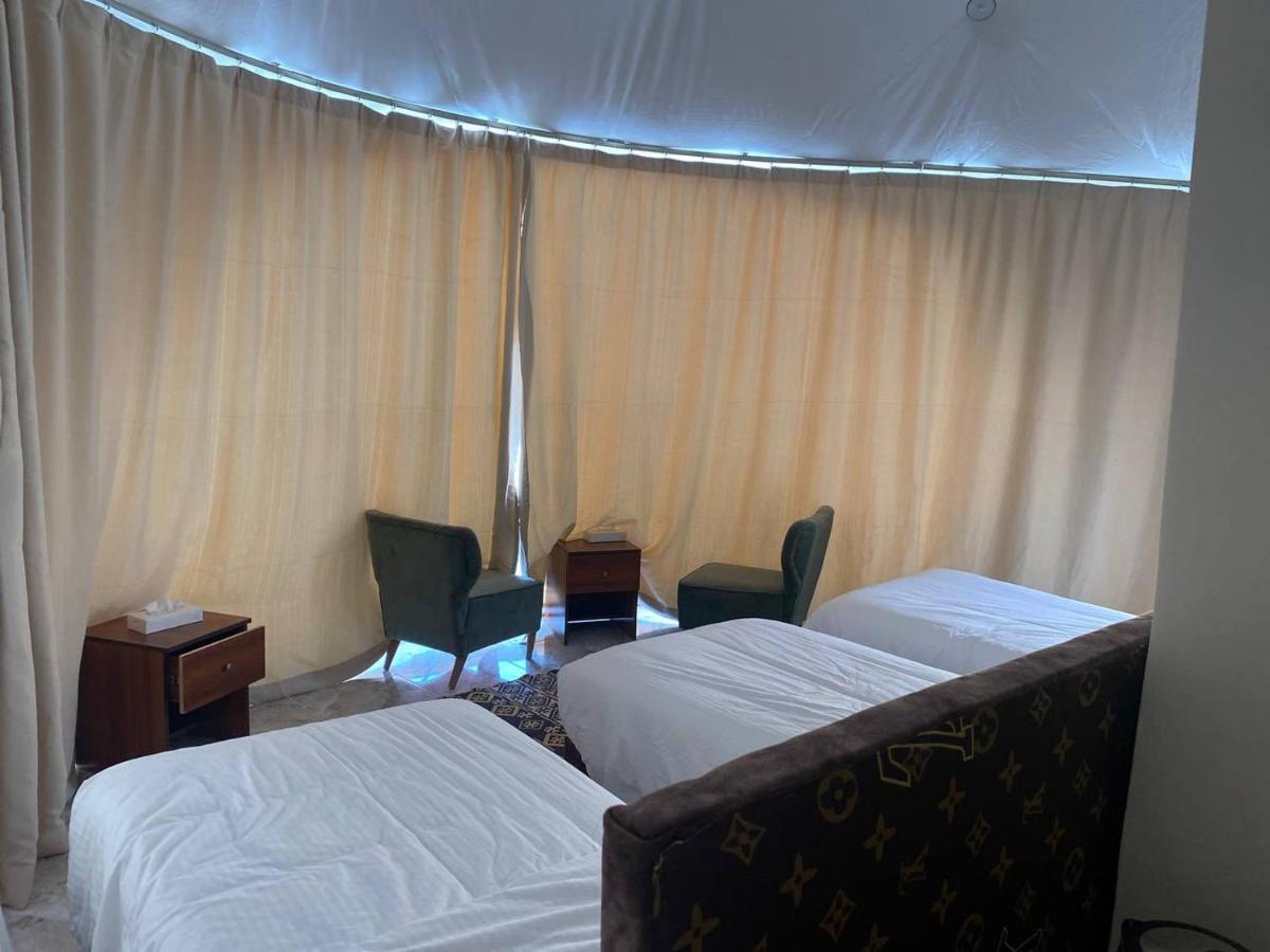 Saraya luxury camp Hotel Wadi Rum Bagian luar foto