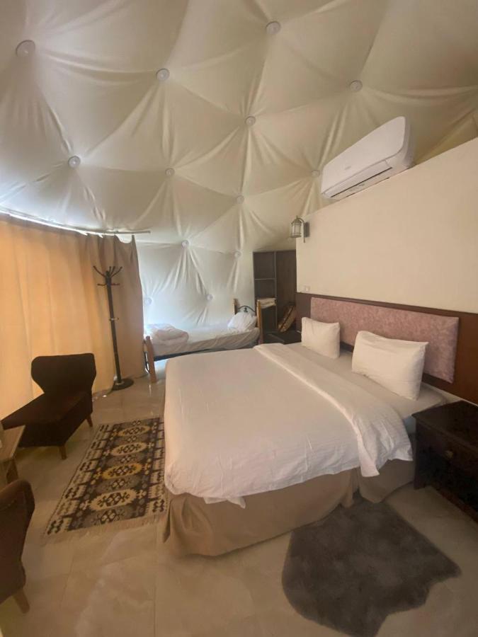 Saraya luxury camp Hotel Wadi Rum Bagian luar foto