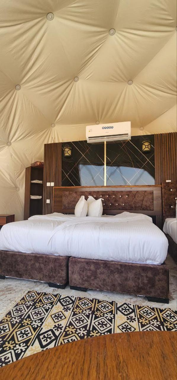 Saraya luxury camp Hotel Wadi Rum Bagian luar foto